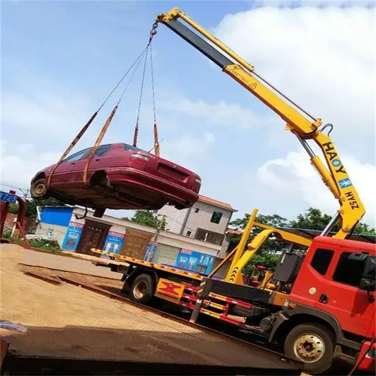 绥阳吊车吊汽车的正确方法